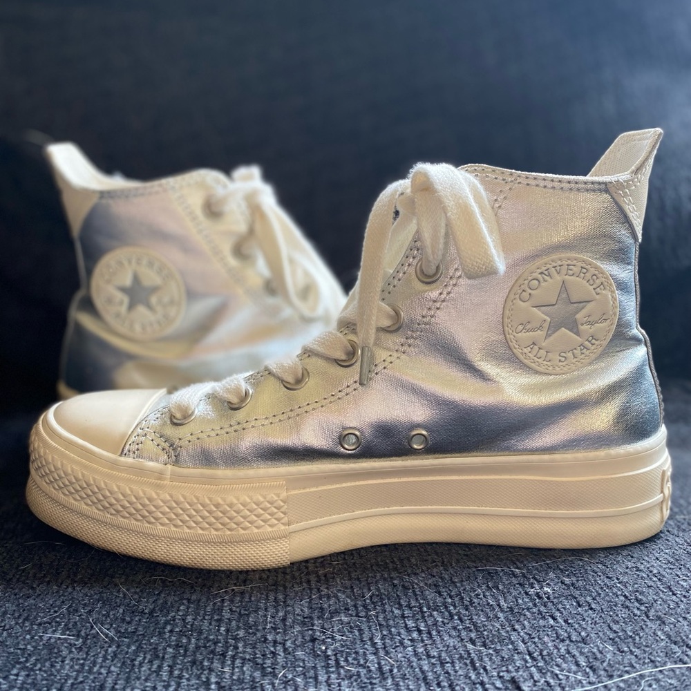Converse Silver High-Tops